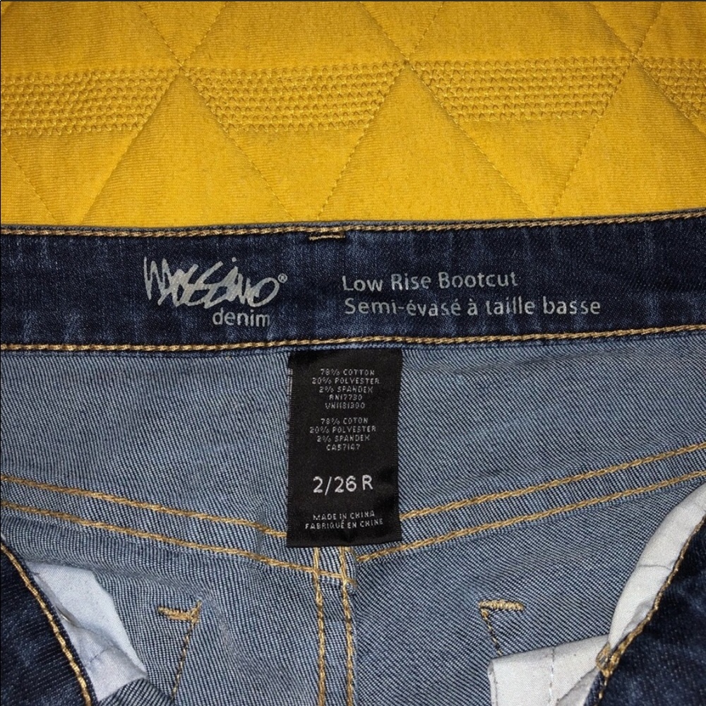 Jeans - Picture 2 of 5